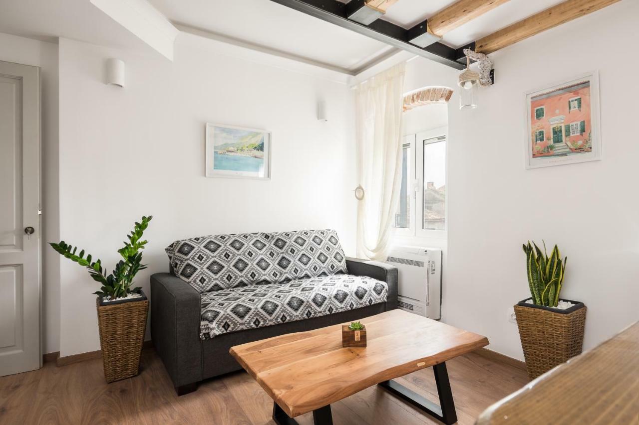 Sky Loft Corfu Old Town Apartments ภายนอก รูปภาพ