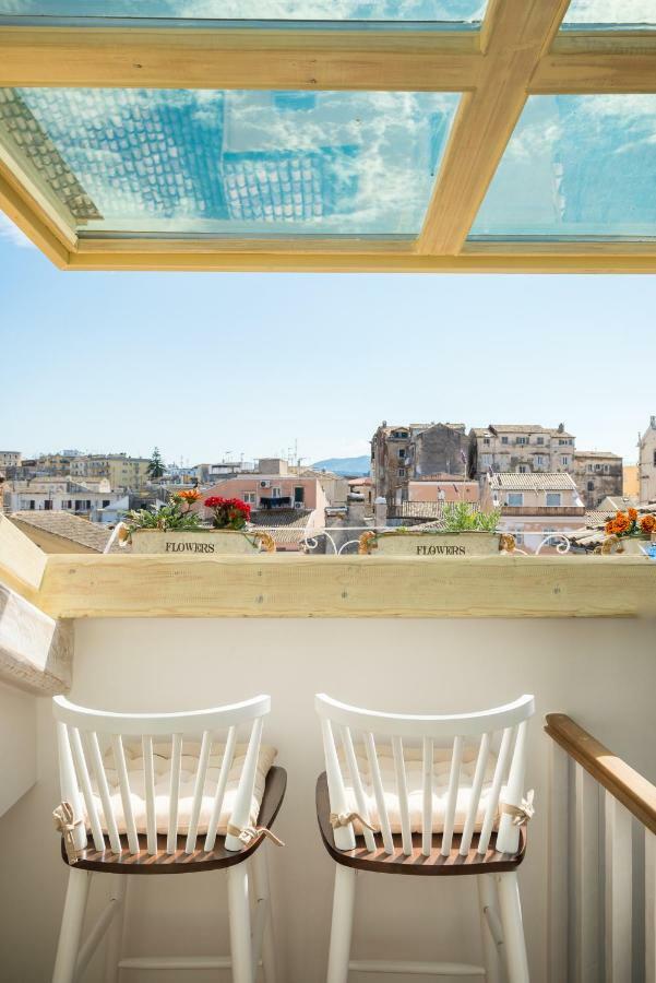 Sky Loft Corfu Old Town Apartments ภายนอก รูปภาพ