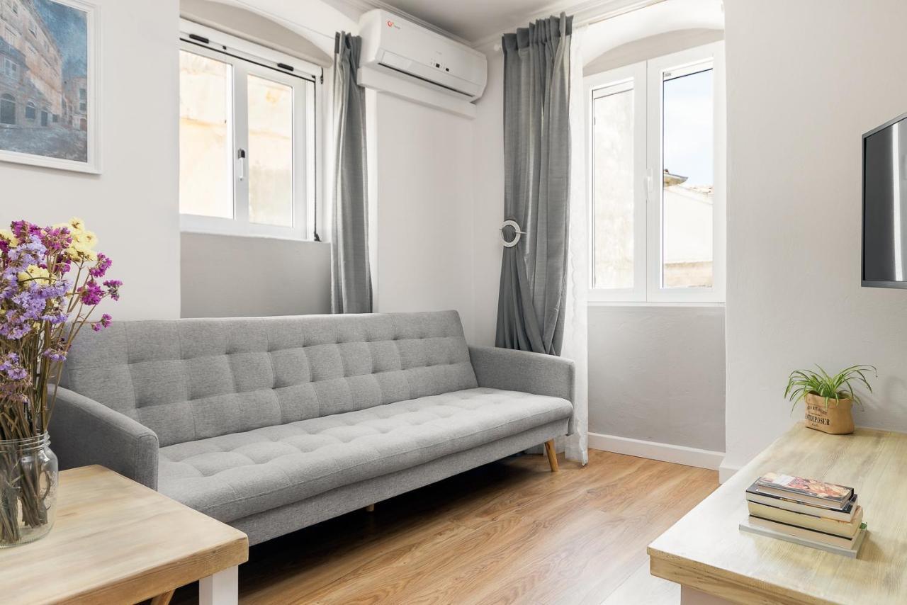 Sky Loft Corfu Old Town Apartments ภายนอก รูปภาพ